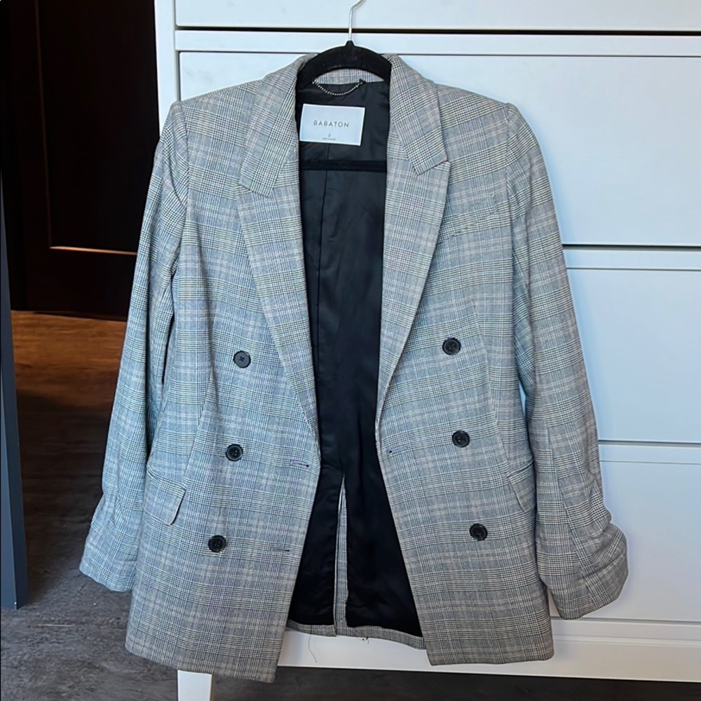 Aritzia Babaton Agency Blazer